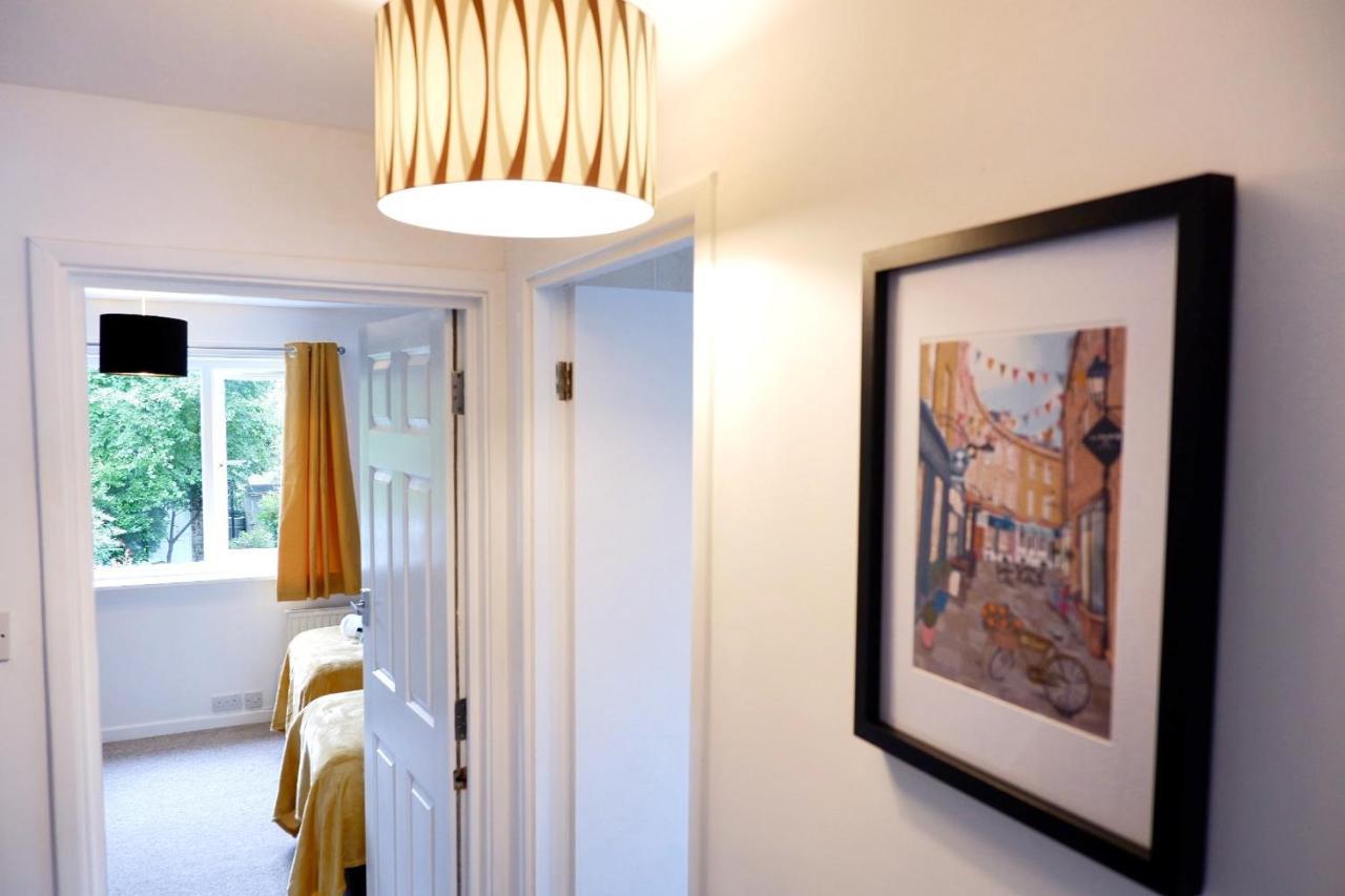 Comfortable And Cozy 4-Bedroom House Near The Hospital CBG Εξωτερικό φωτογραφία